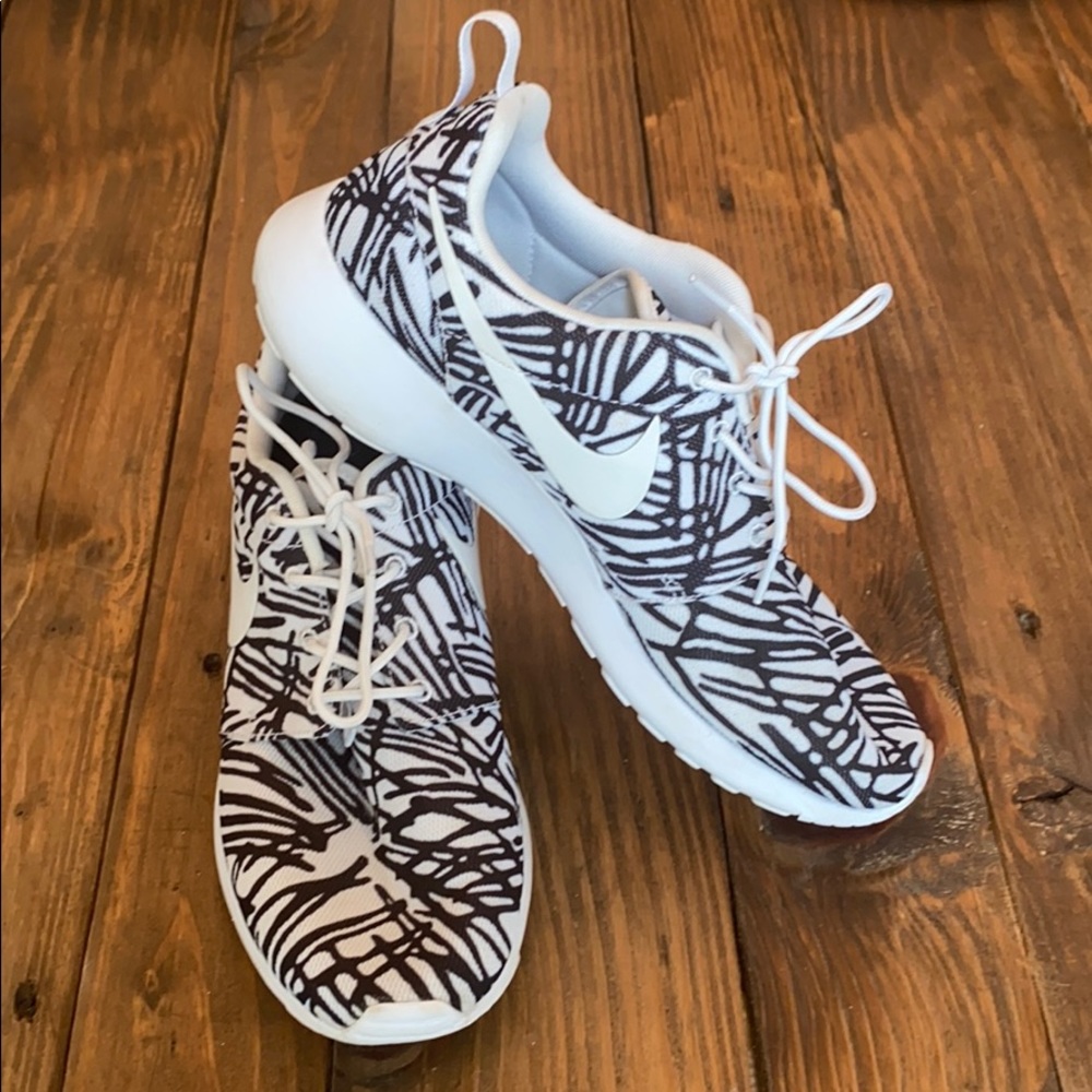 Women’s Nike Roshe One